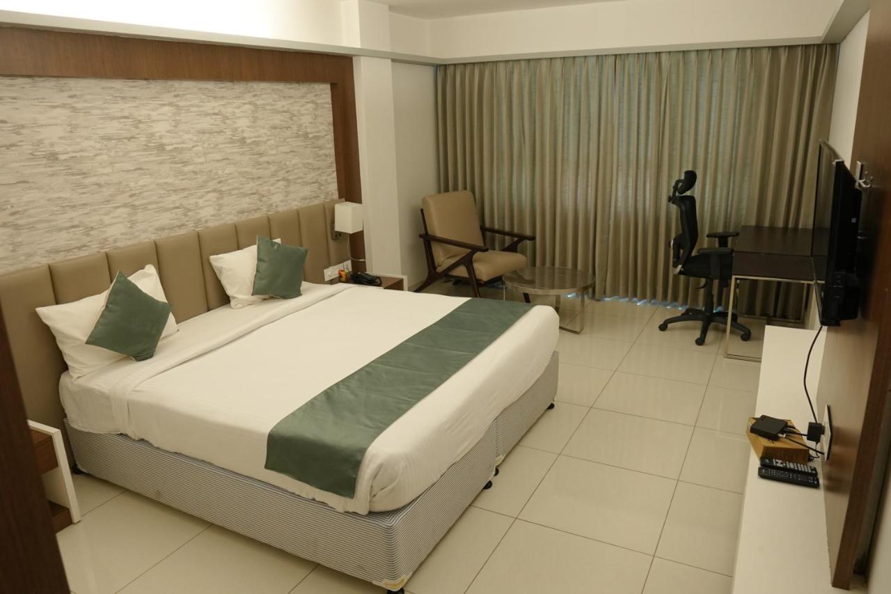 Hotel Konark Khammam Exterior photo